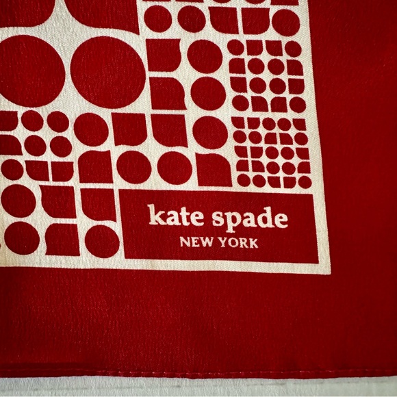 100% Silk Kate Spade New York 22” Square Red White Blue Scarf Handkercheif - Picture 2 of 11